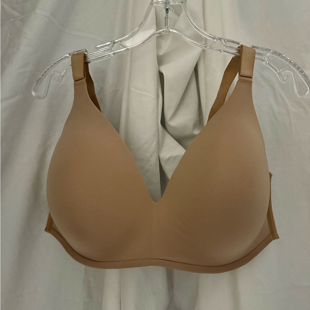 Seamless Tan Soma Bra Vanishing Edge